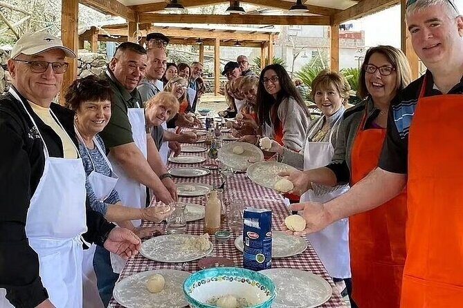 Sorrento Pizza Class with Wine, Limoncello and Transfer Included - FAQ