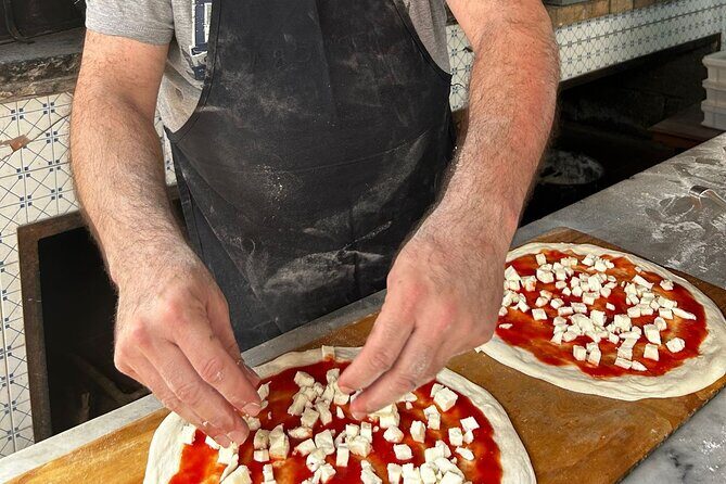 Sorrento Pizza Making Class with Local Pizzaiolo Hands on 100% - A Delicious Experience in Sorrento: Pizza Making with a Local Pizzaiolo