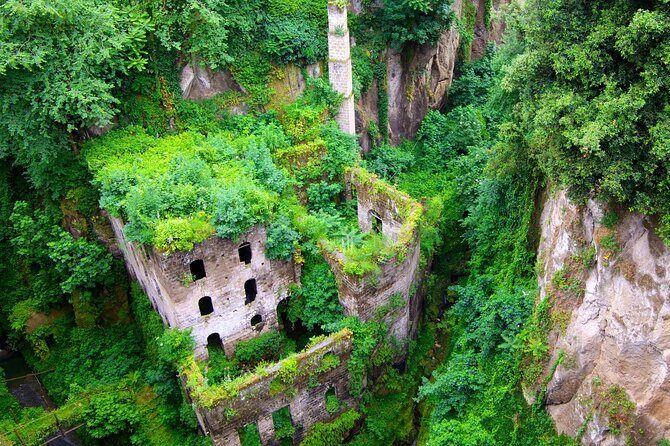 Sorrento Tour with Limoncello tasting from Naples - Exploring the Amalfi Coast and Sorrento: what’s on the itinerary