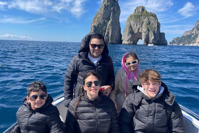 Sorrentomaxiboat tours to Capri - The Itinerary in Detail