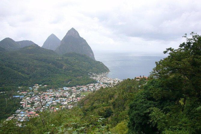 Soufriere Tour - Exploring the Highlights of the Soufriere Tour