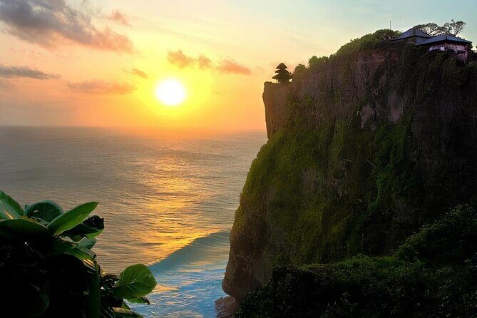 South Bali Iconic GWK, Melasti Beach and Uluwatu Kecak Sunset - Key Points