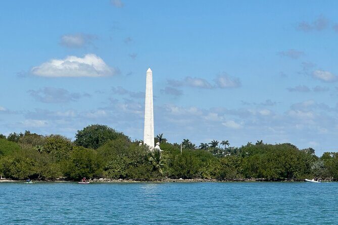 South Beach: Miami Boat Cruise and Skyline - A Deep Dive into the Miami Skyline Boat Cruise