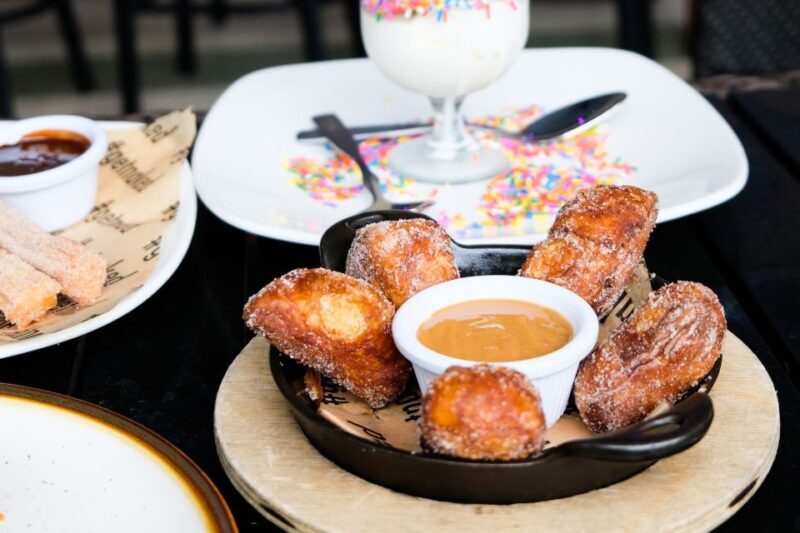 South Beach Sweets Tour: Donuts, Pastelitos, and Patisseries - Discovering Miami’s Sweet Side: South Beach Sweets Tour