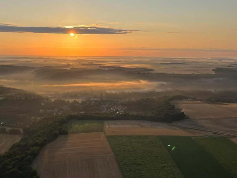 South of Paris: hot air balloon flight - Discover the South of Paris from the Sky: Hot Air Balloon Flight Review