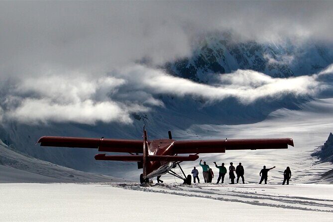 South Side Explorer with Glacier Landing - A Bird’s-Eye View of Alaska’s Spectacular Wilderness