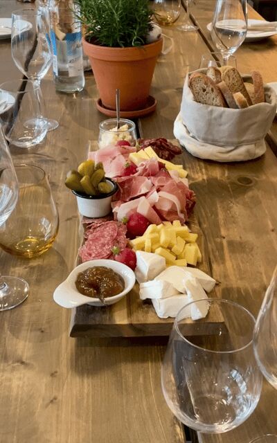 South Tyrolean specialties and wine tasting - Who will love this experience?