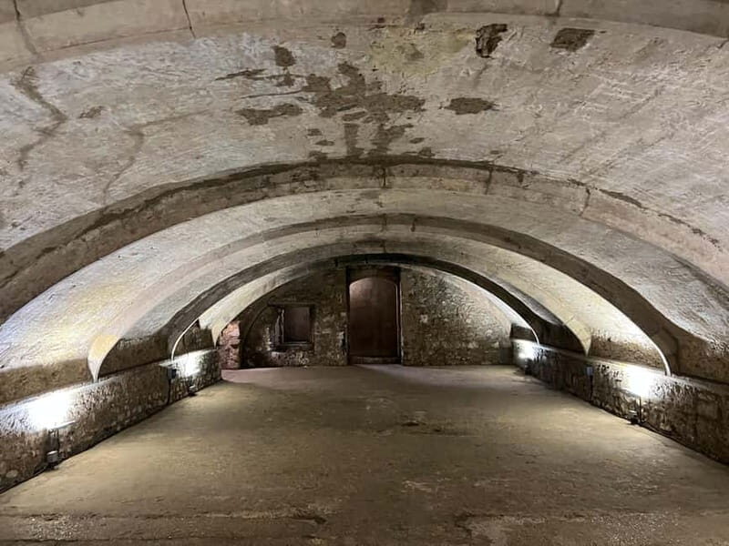 Southampton: 2 Hour Guided Walking Tour with Medieval Vaults - Key Points