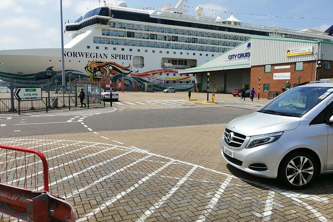 Southampton Cruise Term/ Hotel to London with Stopovers at Stonehenge & Windsor - FAQ