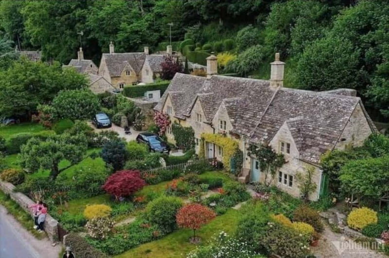Southampton Port to London Via Windsor & Cotswolds Villages - A Detailed Look at the Experience