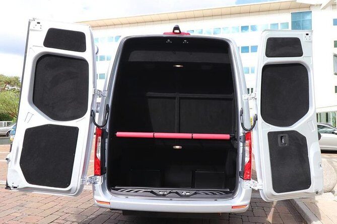 Southampton Private Minibus Transfer to Heathrow Airport or London - Key Points