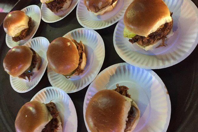 Southern Flavors Food, Pub Crawl, and History Walking Tour - Key Points