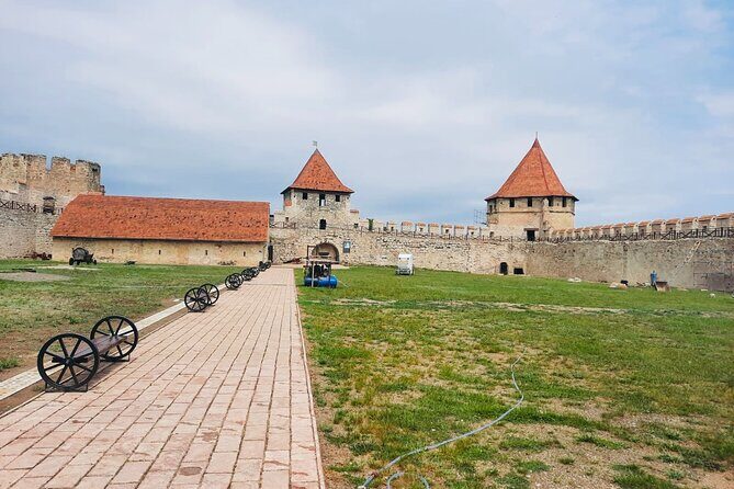 Soviet Heritage of Transnistria and Castle Mimi Winery - Exploring the Full Experience: A Step-by-Step Guide