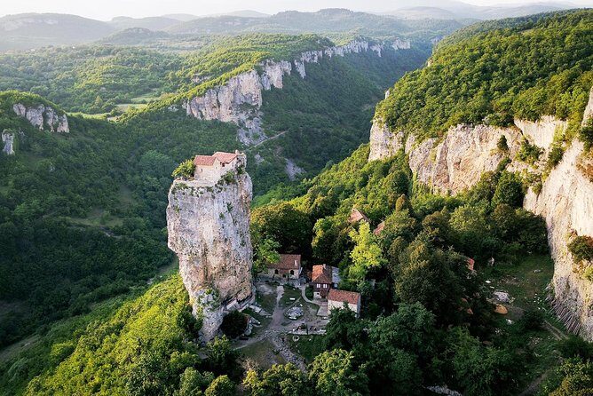 Soviet past - Private day tour to Chiatura, Katskhi pillar and Chronicles - Exploring Georgia’s Soviet Legacy and Hidden Gems
