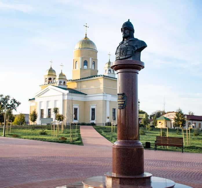 Soviet Secrets of Transnistria: Safe Private Tour to Bender - Daily Life in a Self-Declared State