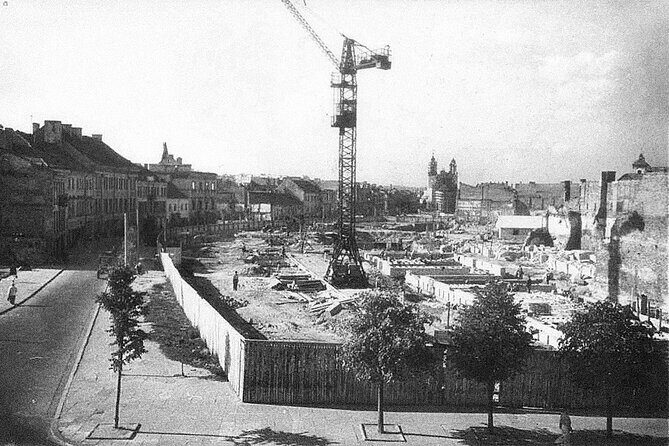 Soviet Times in Vilnius - Private Walking Tour with Lunch - A Closer Look at the Tour Itinerary