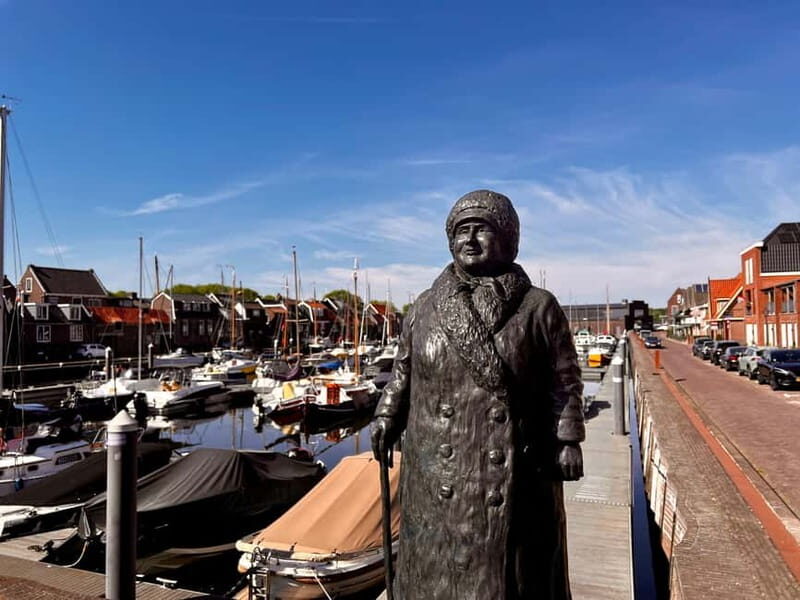 Spakenburg: Guided Walking Tour of the Historic Center - The Sum Up