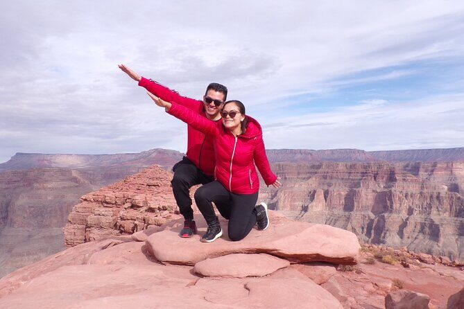 Spanish Grand Canyon Tour with Skywalk Access and Lunch - In-Depth Look at the Tour Experience
