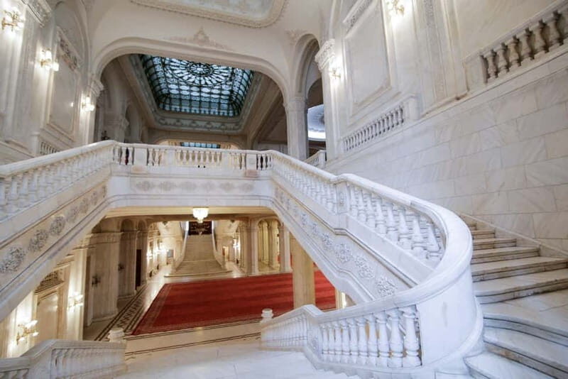 Spanish guided tour at the Palace of Parliament in Bucharest - A Deep Dive into the Experience