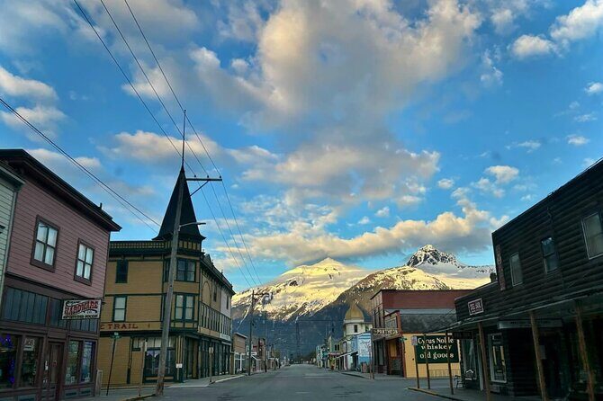 Special Magic Hour Photography Tour - A Guide to the Special Magic Hour Photography Tour in Skagway