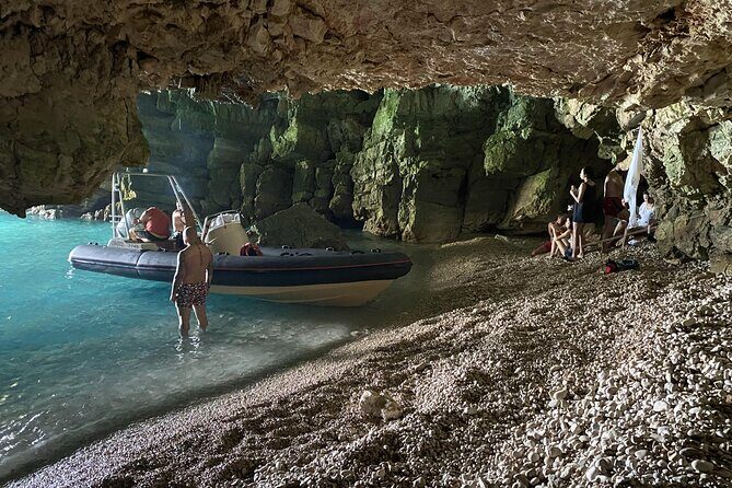 Speed Boat Tour to National Park and Grama Bay - FAQs