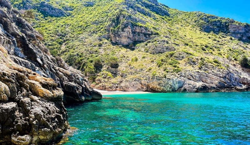 Speed Boat Trip to Grama Bay - Key Points