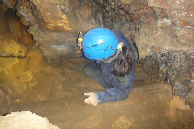 Speleology, Exploration inside a secret cave - Authenticity and Small-Group Benefits