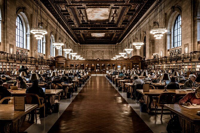 Spider-Man Filming Locations in New York Tour with Private Guide - Key Points