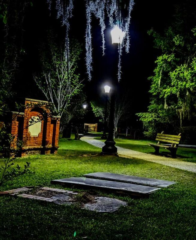 Spirit Xperience: Paranormal Walking Ghost Tour in Savannah - An Intimate, Personal Night in Savannah’s Haunted Streets