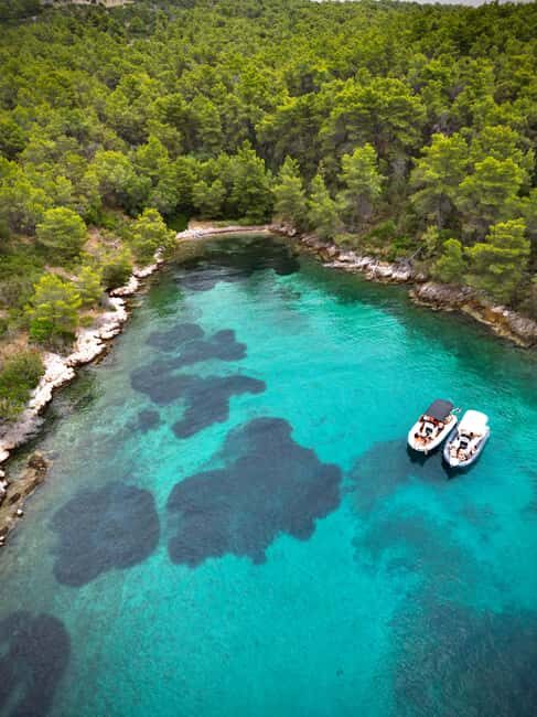 Split: Blue Lagoon, 3 Islands, and Wine Tasting Private Tour - Sunken Ship and Stomorska