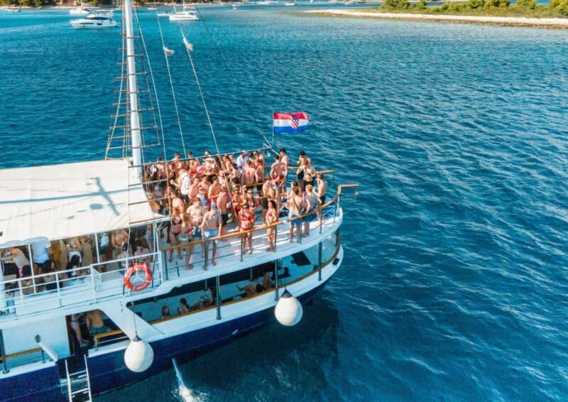 Split: Blue Lagoon Boat Party, Djs, Swim, Shots & AfterParty - The Practicalities