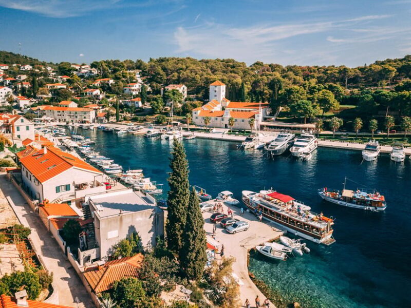 Split: Blue Lagoon, Neujam & Maslinica with Food & Drinks - The Sum Up
