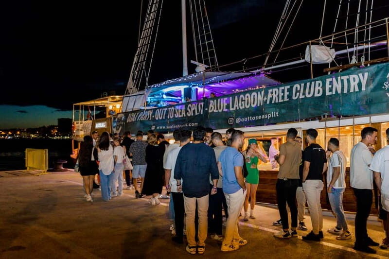 Split: Boat Crawl with Nightclub Access, Shots, & Boat Party - Introduction