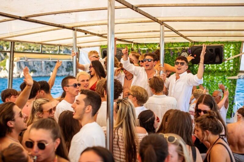 Split: Captains Boat Party  Blue Lagoon, DJ & Free Shots - Practical Tips