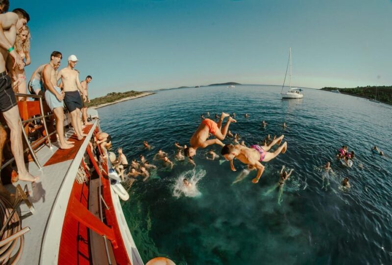 Split: Floating Festival Boat Party with Electronic Music - Split: Floating Festival Boat Party with Electronic Music