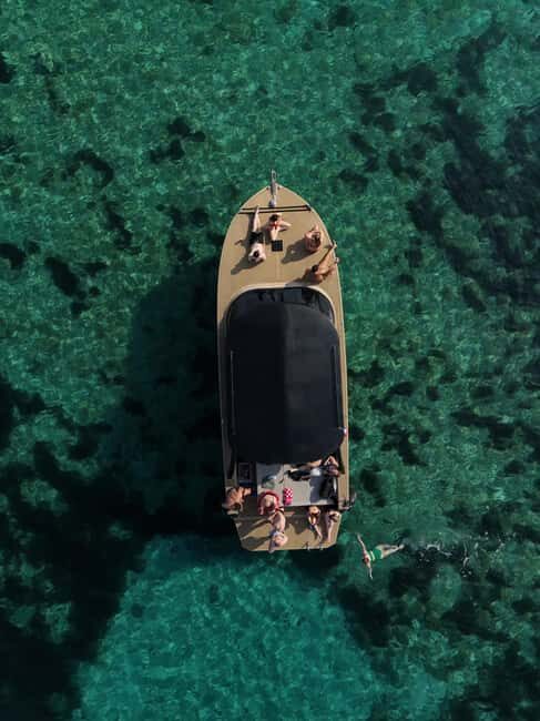 Split: Full-Day 4 Islands Tour by Luxury Boat - Key Points