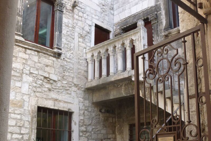 Split: Game of Thrones Tour with Diocletian's Palace Cellar - The Guides: The Heart of the Experience