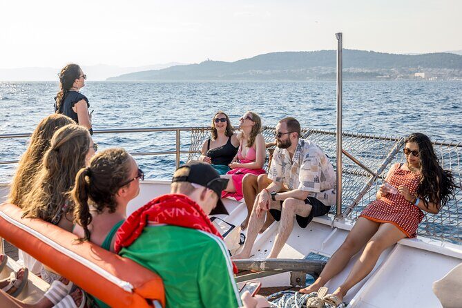 Split: Hvar, Bra, and Pakleni Cruise with Lunch and Drinks - Exploring the Itinerary: What You’ll Experience