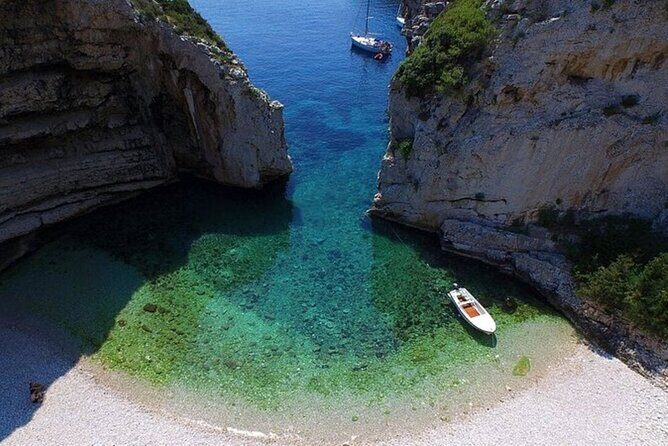 Split: Private Speedboat Charter & All inclusive - Encountering Split: Private Speedboat Charter & All-Inclusive
