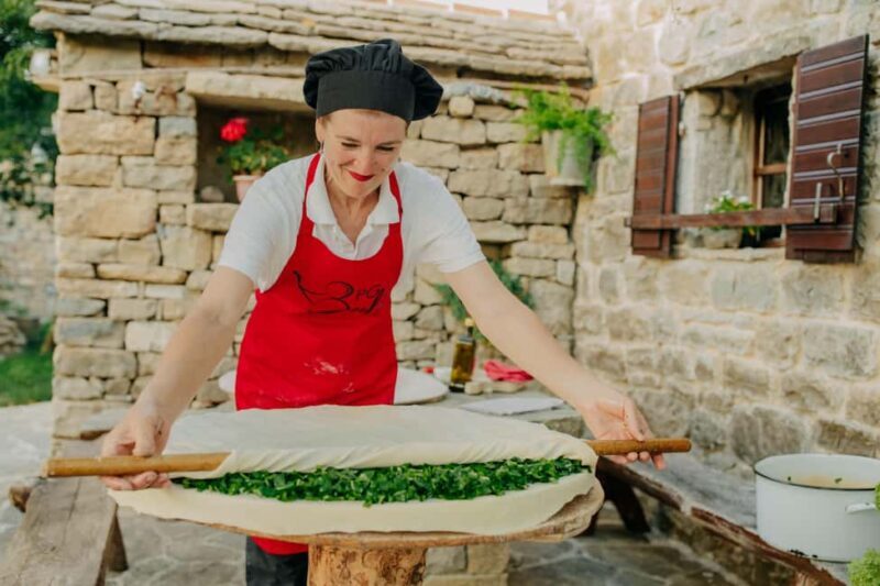Split: Soparnik Private Cooking Class with Klapa Singing - A Closer Look at the Experience