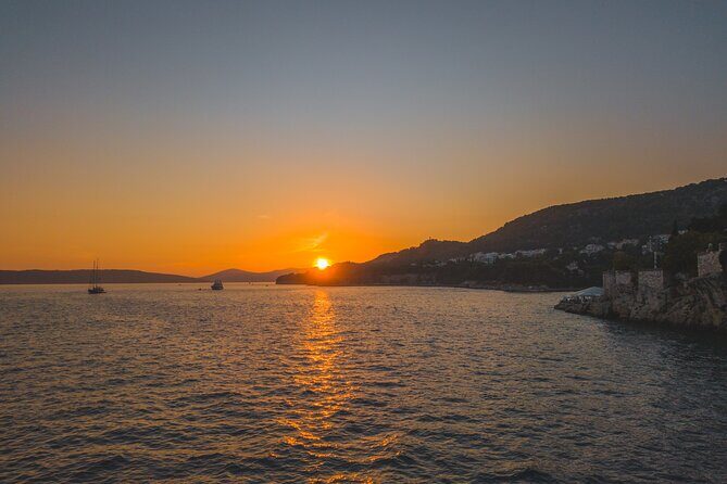 Split Sunset tour with music and wine - Key Points