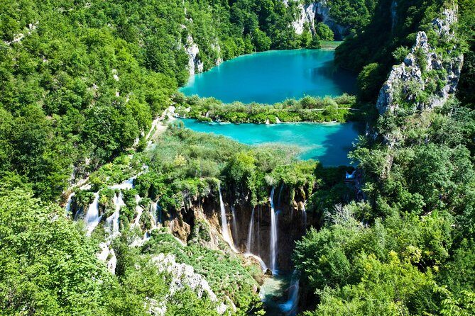 Split to Zagreb Group Transfer with Plitvice Lakes guided tour - Starting Point and Arrival Logistics