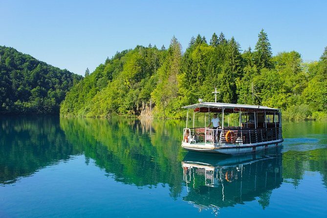 Split to Zagreb Group Transfer with Plitvice Lakes guided tour - The Final Leg: Zagreb Arrival