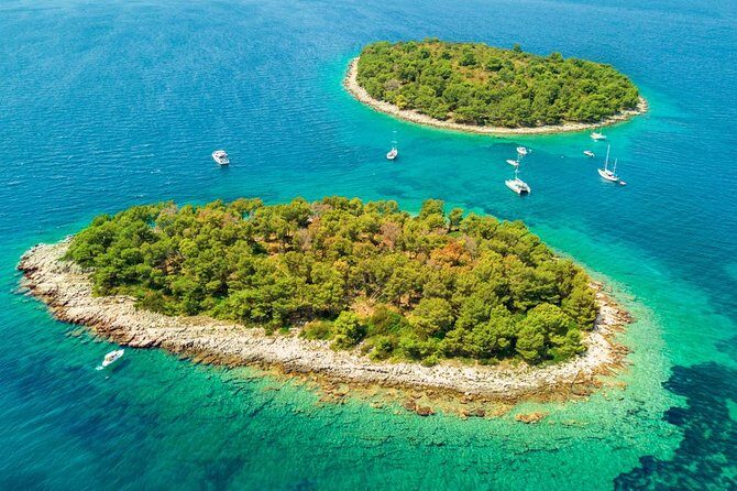 Split/Trogir: Blue lagoon and 3 islands speedboat tour - In-Depth Look at the Tour Experience
