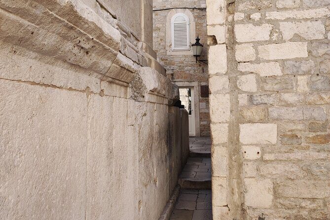 Split Walking Tour with a Licensed Local Guide - The Sum Up
