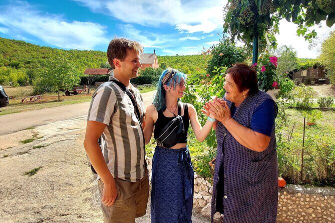 Split Walking Tour with Local Family Visit - Key Points