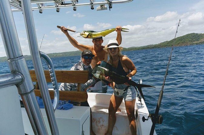 Sport fishing at El Coco in Guanacaste inshore half-day tour in the Pacific side - The Sum Up