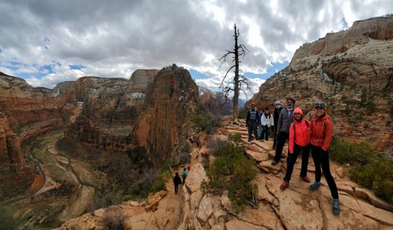 Springdale: Angels Landing Summit Guided Hike with Permit - Key Points