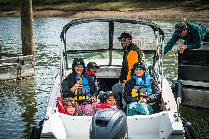 Squamish 4hr Rental 17ft Fiberglass Hourston with 70HP Engine - Frequently Asked Questions