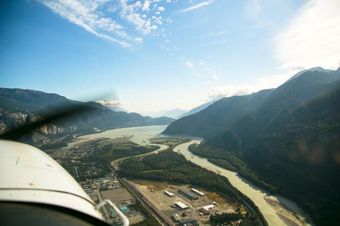 Squamish Explorer Flightseeing Tour - Exploring the Skies Over Squamish: The Flightseeing Experience